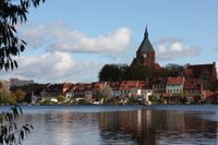 Stadtansicht vom Wasser aus